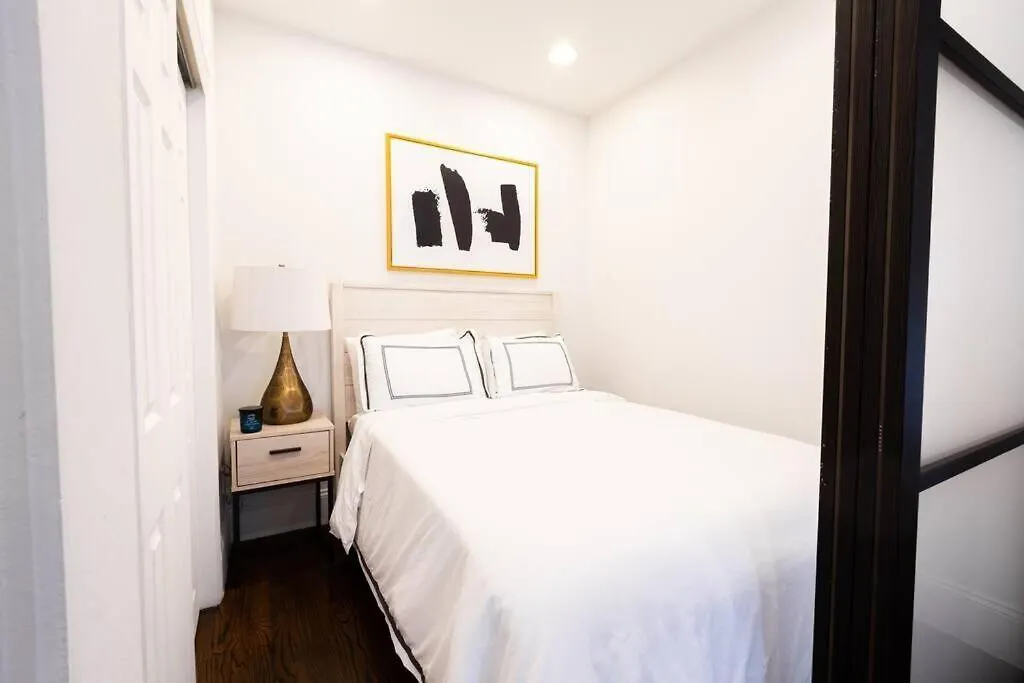 69-3C Stylish Lower East Side 1Br Apt New York
